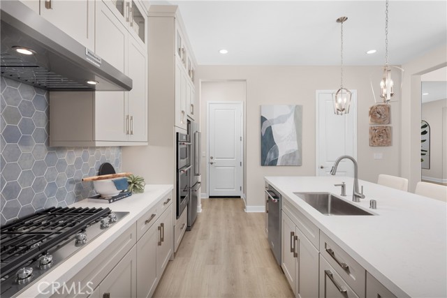 Detail Gallery Image 6 of 19 For 1458 Moore St, Redlands,  CA 92374 - 4 Beds | 4/1 Baths