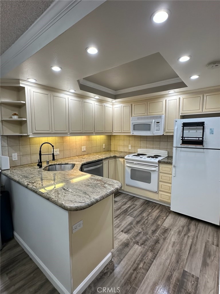 2200 Woodside Lane #2