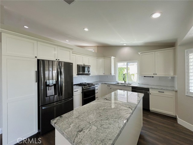 13342 Daffodil, Yucaipa CA: https://media.crmls.org/medias/268546c7-4d19-4353-a7e5-18f005f76712.jpg