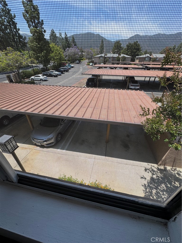 https://media.crmls.org/medias/26855577-fdc7-4d11-ac46-2c056ddd56bc.jpg?preset=X-Large