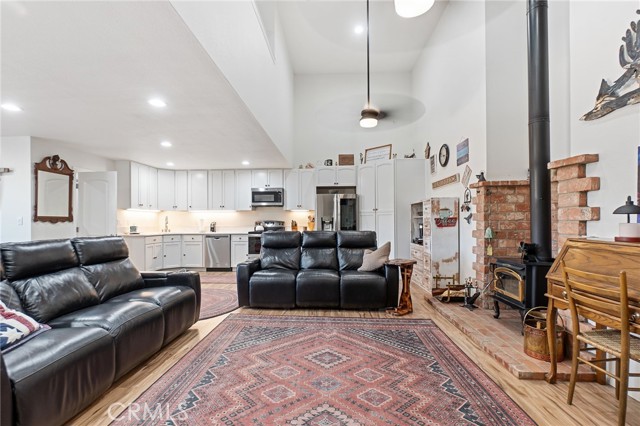 Detail Gallery Image 59 of 73 For 14260 Chinook Rd, Apple Valley,  CA 92307 - 5 Beds | 5/3 Baths