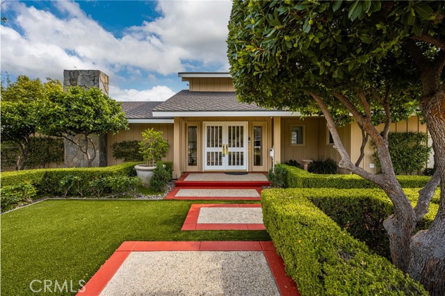 Detail Gallery Image 5 of 75 For 3030 E Elgin, Orange,  CA 92869 - 4 Beds | 2/1 Baths