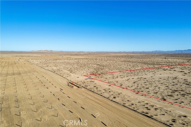 5331 Desoto Avenue, Adelanto CA: https://media.crmls.org/medias/2685f1a4-140f-4664-8d1c-835ff388bf2e.jpg