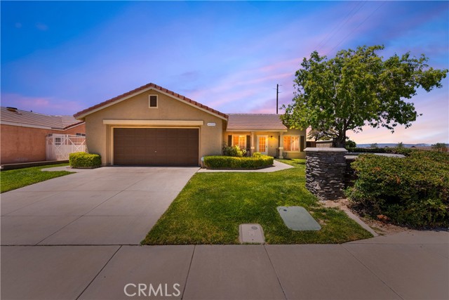 Detail Gallery Image 1 of 36 For 44333 62nd St, Lancaster,  CA 93536 - 3 Beds | 2 Baths