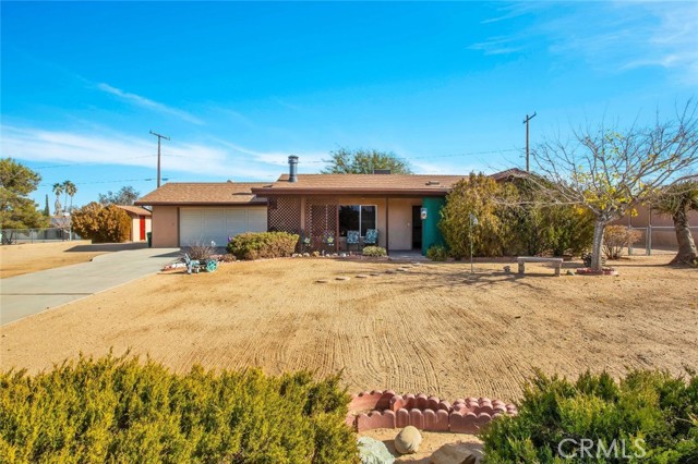 Detail Gallery Image 5 of 34 For 7453 Victoria Ave, Yucca Valley,  CA 92284 - 2 Beds | 2 Baths