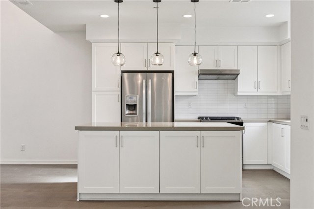 170 Fable, Irvine CA: https://media.crmls.org/medias/26874d1f-ef32-4699-94e6-bf461f5f3a02.jpg