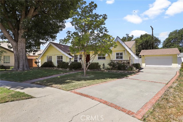 Detail Gallery Image 2 of 43 For 22941 Keswick St, West Hills,  CA 91304 - 4 Beds | 2 Baths