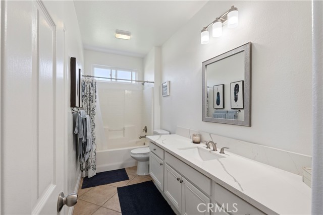 1732 Gamble Lane, Escondido CA: https://media.crmls.org/medias/2688486d-84cd-4a51-9700-a220adf84b55.jpg