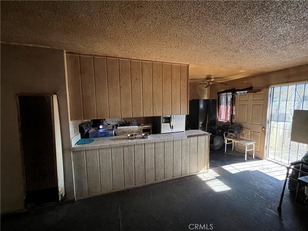 3325 Santa Fe Avenue 111, Long Beach, CA 90810