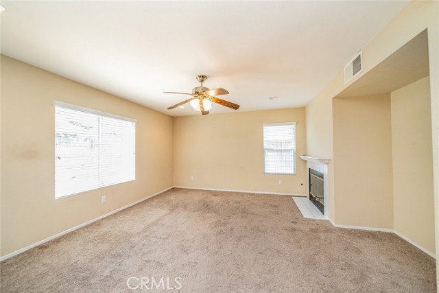 Detail Gallery Image 10 of 51 For 32057 Meadow Wood Ln, Lake Elsinore,  CA 92532 - 3 Beds | 2/1 Baths
