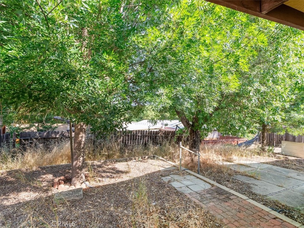 https://media.crmls.org/medias/2688fe4c-1956-4da9-be6d-a354b562d421.jpg?preset=X-Large