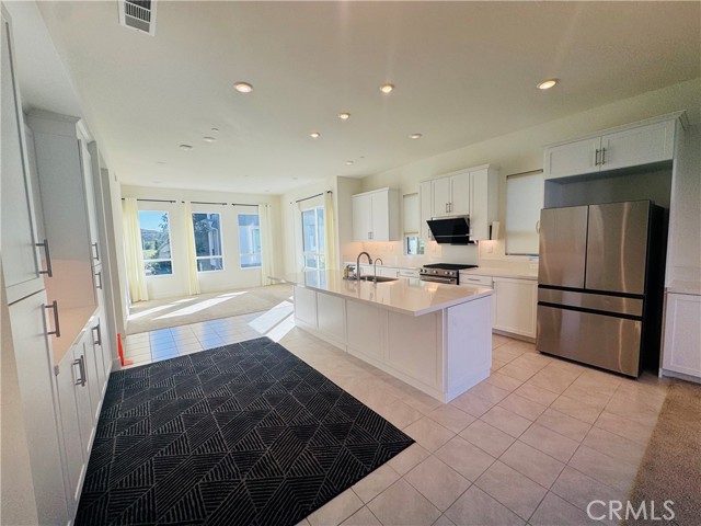 Detail Gallery Image 7 of 31 For 16246 Dawn Way, Tustin,  CA 92782 - 4 Beds | 3/1 Baths
