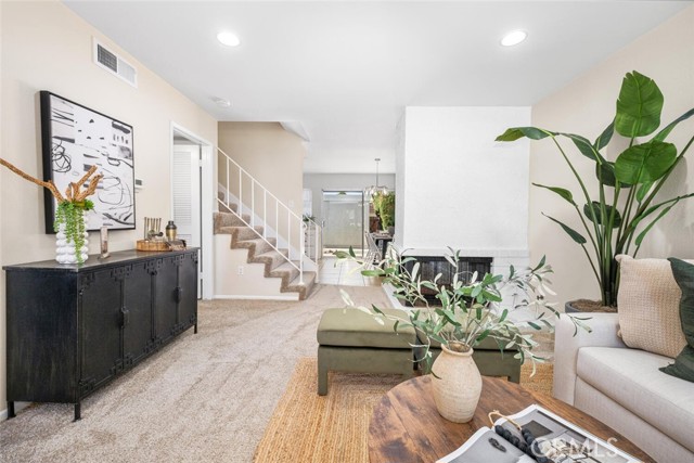 Detail Gallery Image 17 of 68 For 6638 Southampton Dr, Cypress,  CA 90630 - 4 Beds | 3 Baths