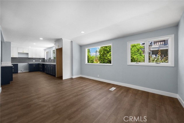 220 W Highland Avenue, Redlands CA: https://media.crmls.org/medias/268b2e7b-6e8b-449b-8cb9-e124ff8c5017.jpg