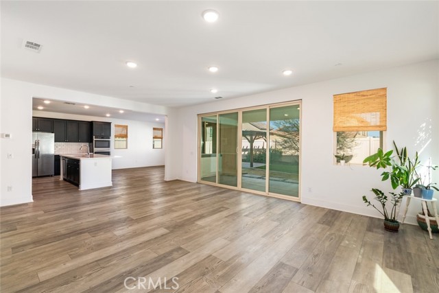 Detail Gallery Image 9 of 44 For 31110 Calle Sagres, Winchester,  CA 92596 - 5 Beds | 4/1 Baths