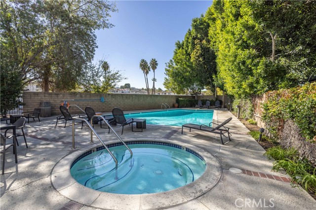 Detail Gallery Image 26 of 46 For 13331 Moorpark St #319,  Sherman Oaks,  CA 91423 - 2 Beds | 2 Baths