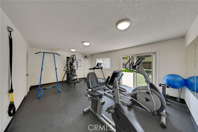 2386 E Del Mar Boulevard, Pasadena CA: https://media.crmls.org/medias/268c480d-a202-4ef4-bc93-8d244069f7a5.jpg