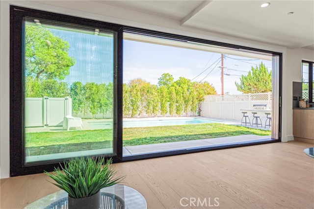 Detail Gallery Image 22 of 52 For 5258 Lemona Ave, Sherman Oaks,  CA 91411 - 4 Beds | 5 Baths