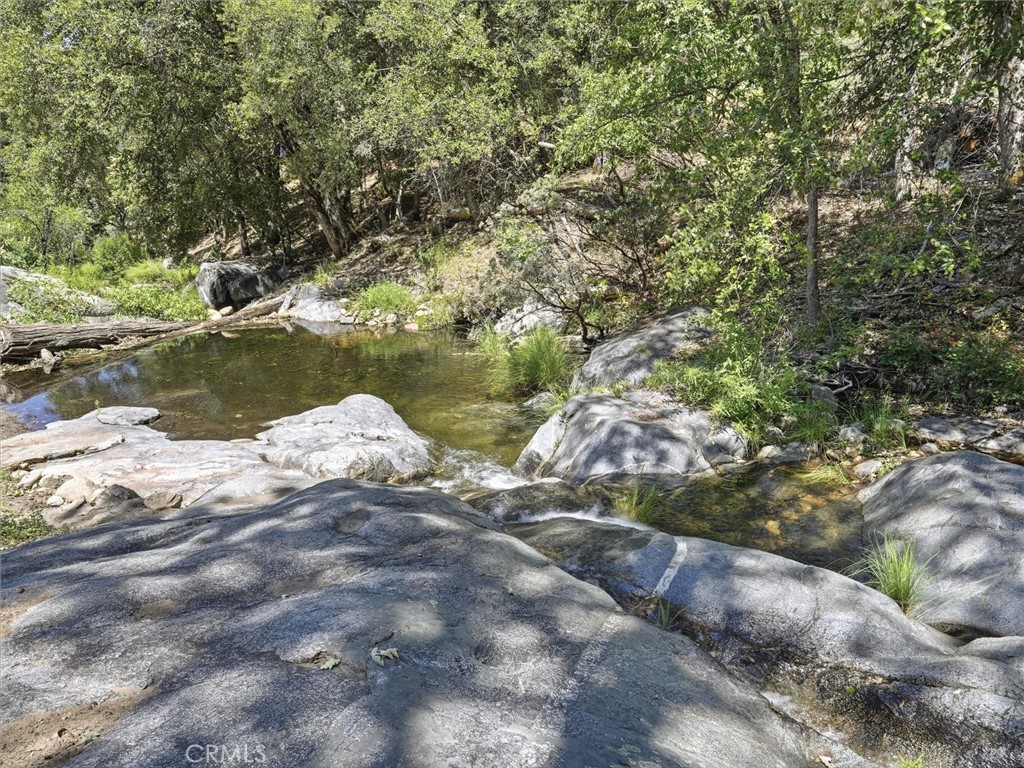 https://media.crmls.org/medias/268c9e90-e831-4627-a4ba-c551156fa398.jpg?preset=X-Large