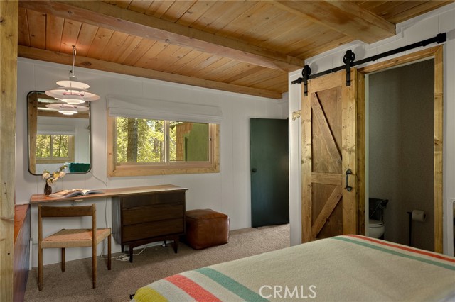 Detail Gallery Image 23 of 35 For 300 Hillside Rd, Lake Arrowhead,  CA 92352 - 3 Beds | 2 Baths