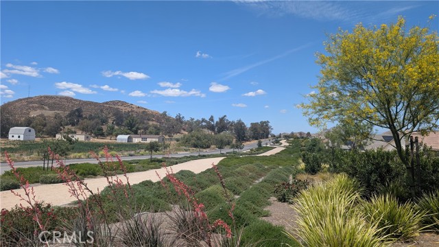 32223 Najar Ln, Riverside County, CA 92584 photo 10