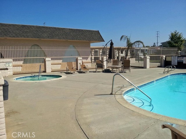 Detail Gallery Image 33 of 36 For 1701 S Thornburg St #108,  Santa Maria,  CA 93458 - 3 Beds | 2 Baths