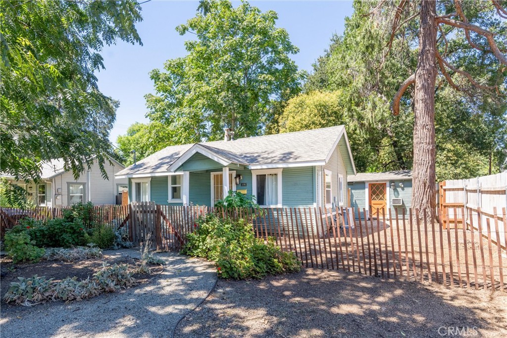 330 W 18th Street