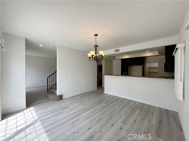 Detail Gallery Image 14 of 34 For 3757 E 52nd St, Maywood,  CA 90270 - 3 Beds | 2/1 Baths
