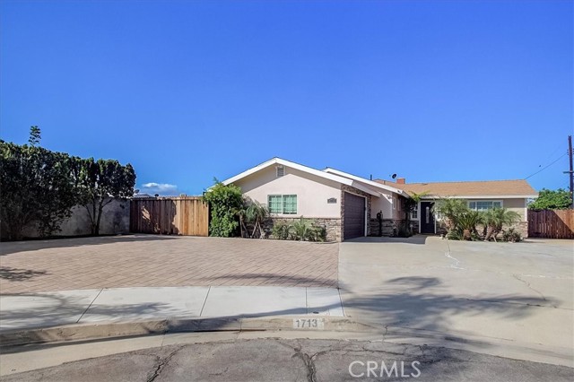 1713 S Rimhurst Ave, Glendora, CA 91740