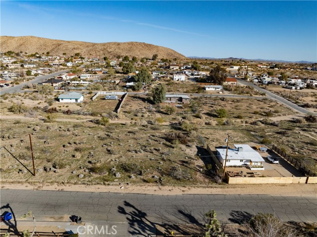 Detail Gallery Image 3 of 23 For 61954 Plaza Rd, Joshua Tree,  CA 92252 - – Beds | – Baths