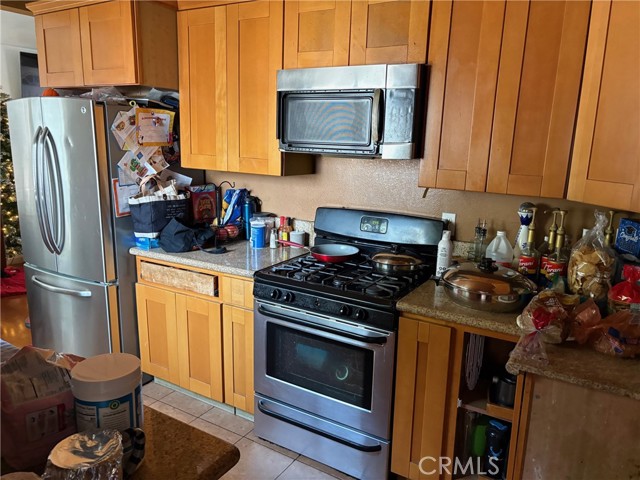 Detail Gallery Image 10 of 34 For 2911 Baltic, Long Beach,  CA 90810 - 3 Beds | 1 Baths