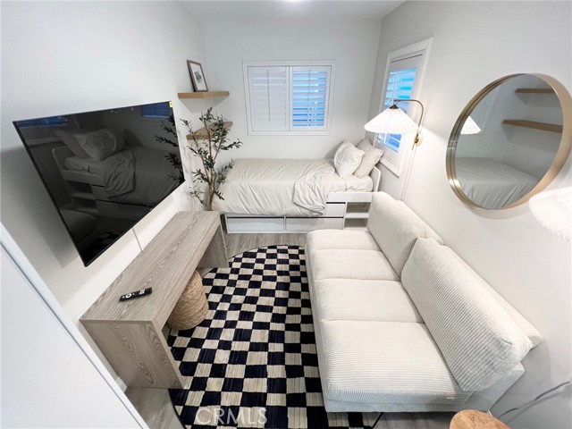 Detail Gallery Image 6 of 13 For 704 1/2 Marigold Avenue, Corona Del Mar,  CA 92625 - 0 Beds | 1 Baths