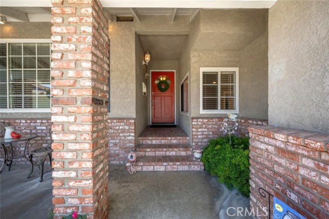 6786 Molokai Drive, Cypress CA: https://media.crmls.org/medias/268fdfcc-008f-4c5e-b284-f63a78181097.jpg