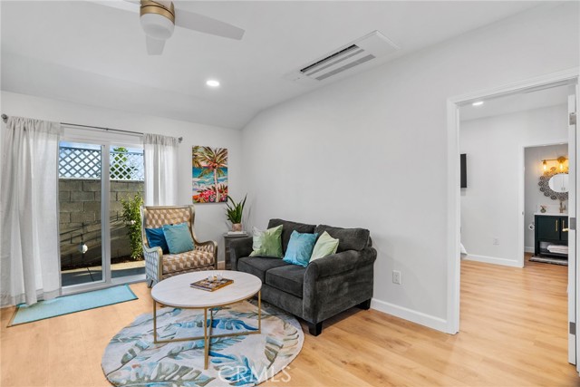 Detail Gallery Image 7 of 41 For 426 W Jacaranda Pl a,  Fullerton,  CA 92832 - 1 Beds | 1 Baths