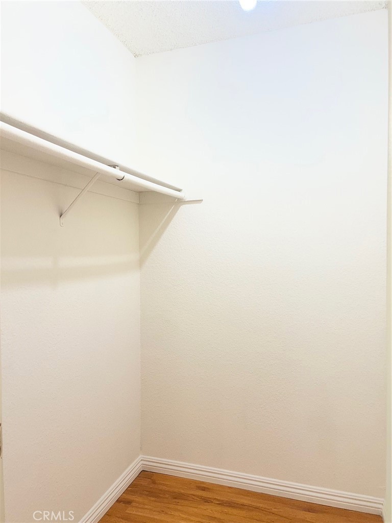 https://media.crmls.org/medias/2690880e-a4fd-4cb0-baef-b82485f133d6.jpg?preset=X-Large
