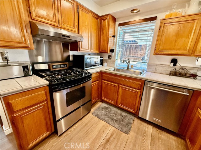 Image 11 of 37 For 25708 Aspenwood Court