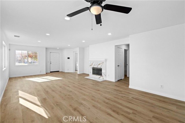 Detail Gallery Image 18 of 26 For 555 Koufax Dr, Lancaster,  CA 93535 - 3 Beds | 2 Baths