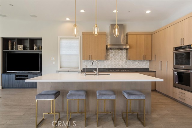 Detail Gallery Image 9 of 47 For 9669 Norbrook, Rancho Cucamonga,  CA 91737 - 5 Beds | 4/1 Baths