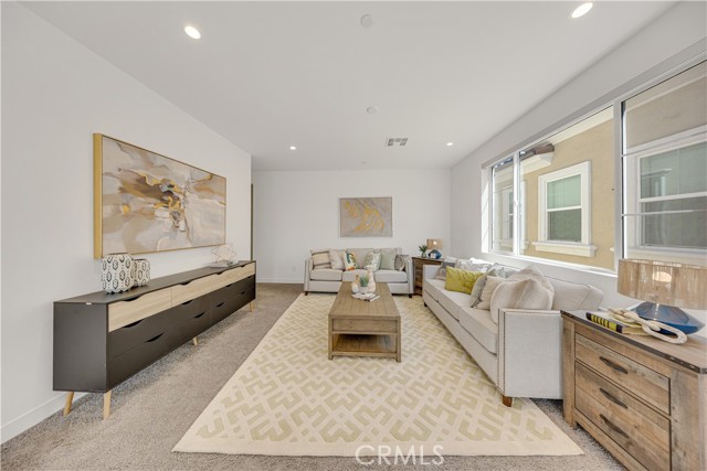 Detail Gallery Image 19 of 46 For 22049 Portofino Dr, Walnut,  CA 91789 - 4 Beds | 3/1 Baths