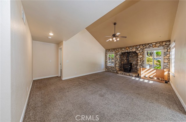 36763 Venado Drive, Coarsegold CA: https://media.crmls.org/medias/2691b8dc-6d3a-4792-8715-3dd5f20aeaf7.jpg