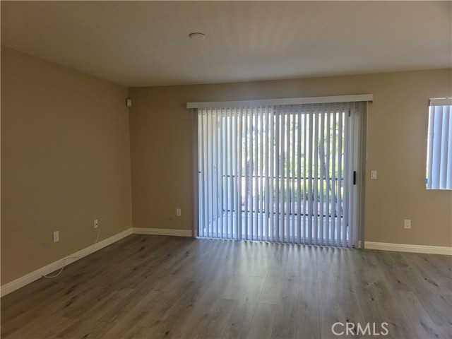 Detail Gallery Image 2 of 19 For 2556 Avenida Del Vista Dr #102,  Corona,  CA 92882 - 1 Beds | 1 Baths