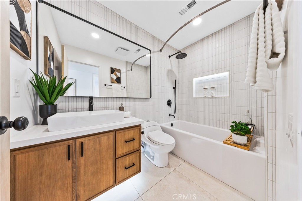 MLS #SR25274335 image #15