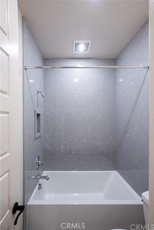 221 Geyser, Irvine CA: https://media.crmls.org/medias/269393c6-4cf9-4976-bf4b-e6a68bfa069e.jpg