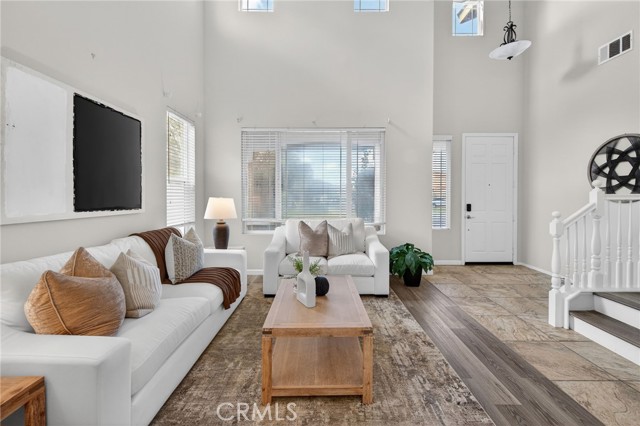 Detail Gallery Image 6 of 56 For 45590 Alpine, Temecula,  CA 92592 - 5 Beds | 3/1 Baths