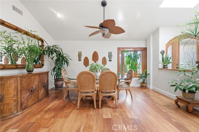 Detail Gallery Image 40 of 71 For 1633 Santiago, Newport Beach,  CA 92660 - 4 Beds | 3/1 Baths