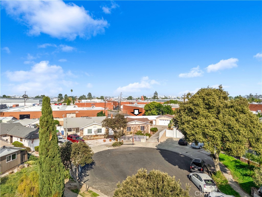 MLS #OC25275779 image #23