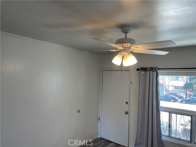 Detail Gallery Image 3 of 14 For 1809 4th St #11,  Long Beach,  CA 90802 - 0 Beds | 1 Baths