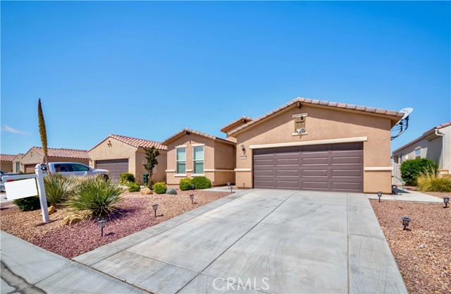 Detail Gallery Image 2 of 67 For 10668 Green Valley Rd, Apple Valley,  CA 92308 - 2 Beds | 2 Baths