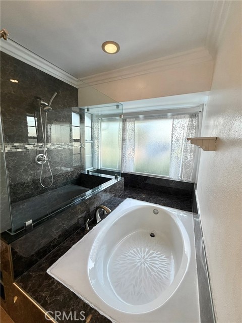 Detail Gallery Image 19 of 33 For 213 E Borromeo, Placentia,  CA 92870 - 5 Beds | 4 Baths