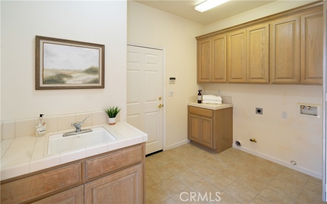 Detail Gallery Image 15 of 33 For 570 Jenny Pl, Arroyo Grande,  CA 93420 - 3 Beds | 2/1 Baths